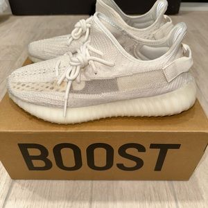 Yeezy boost bone